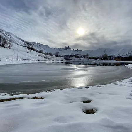 Authentique Grange Savoyarde * Albiez-Montrond